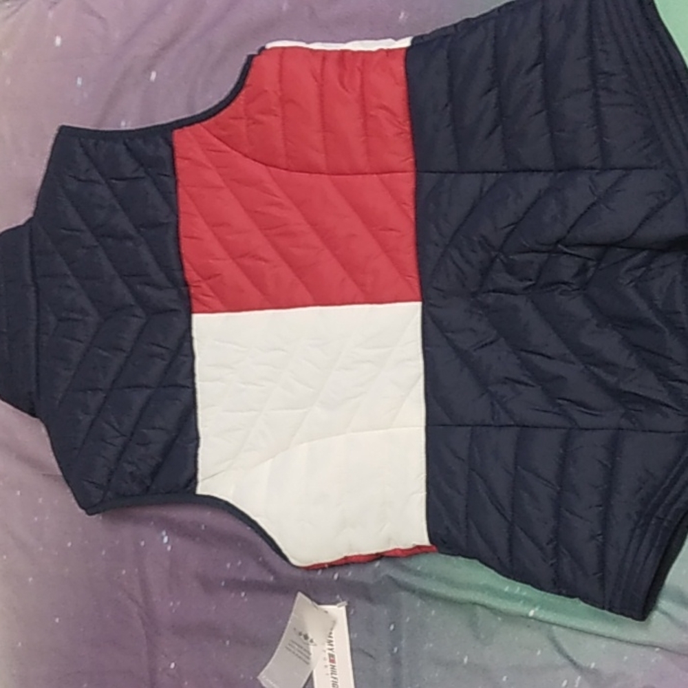 Tommy Hilfiger Vests - Picture 2 of 3
